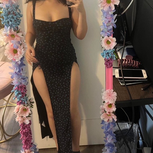 Black, long slit dress with flowers - Picture 1 of 4
